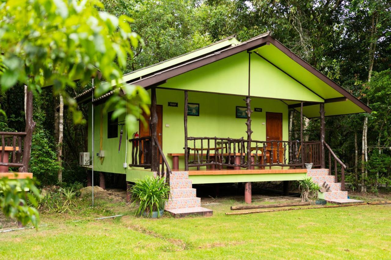 Mata Guesthouse Ko Kut Eksteriør billede